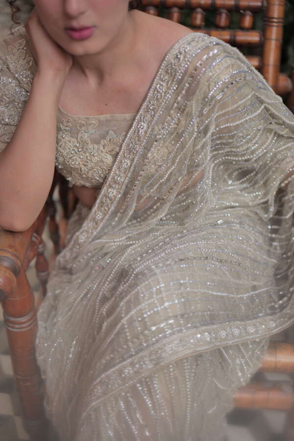 IVORY BRIDAL SAREE - Image 2