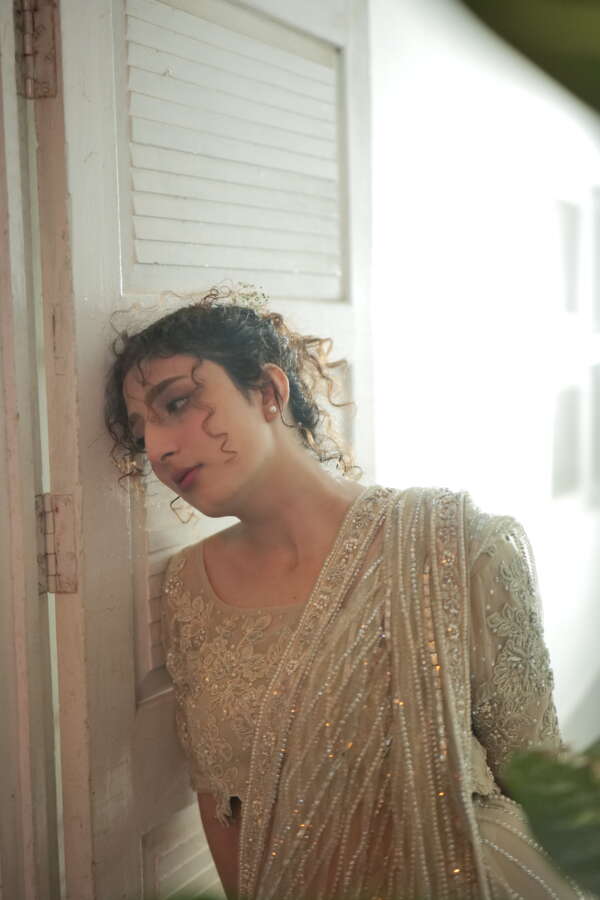 IVORY BRIDAL SAREE - Image 3